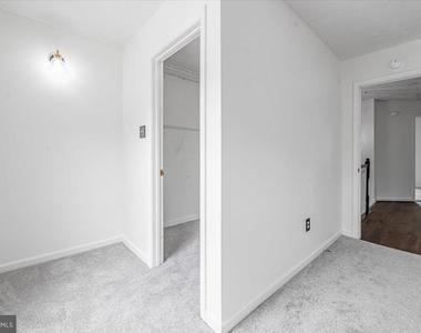 11304 Southlakes Drive - Photo Thumbnail 13