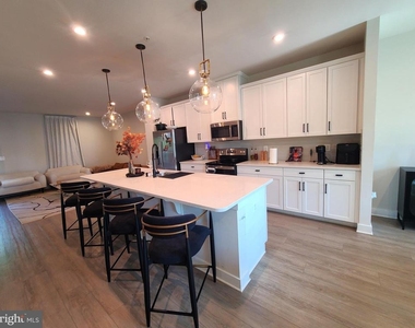 14517 Star View Lane - Photo Thumbnail 4
