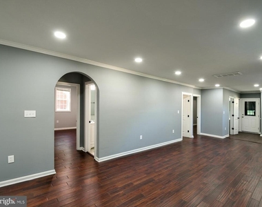 3801 Portal Avenue - Photo Thumbnail 6