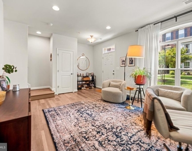 605 Skiff Way - Photo Thumbnail 25