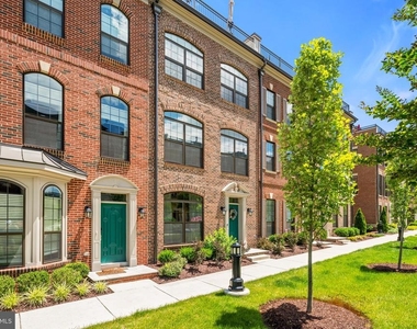 605 Skiff Way - Photo Thumbnail 27