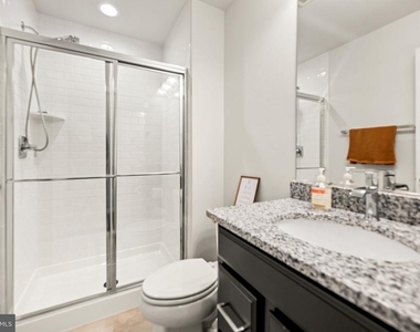 605 Skiff Way - Photo Thumbnail 26