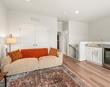 605 Skiff Way - Photo Thumbnail 19