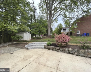 4408 Glenridge Street - Photo Thumbnail 4