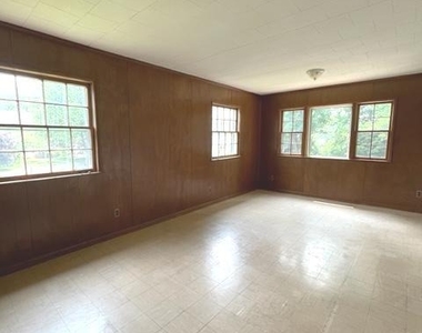 4408 Glenridge Street - Photo Thumbnail 13