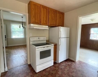 4408 Glenridge Street - Photo Thumbnail 16