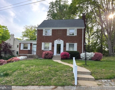 4408 Glenridge Street - Photo Thumbnail 2