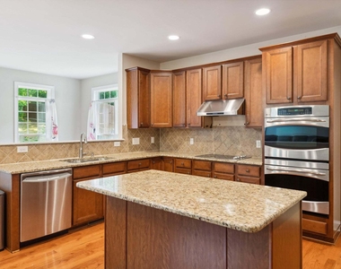 8620 Forester Lane - Photo Thumbnail 7