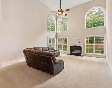 8620 Forester Lane - Photo Thumbnail 3