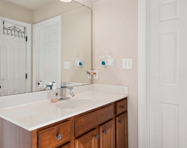 8620 Forester Lane - Photo Thumbnail 22