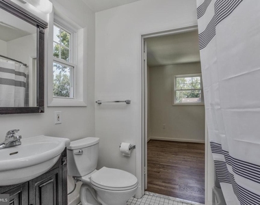 9902 Belhaven Road - Photo Thumbnail 14