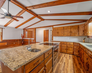433 Holly Oak Court - Photo Thumbnail 1