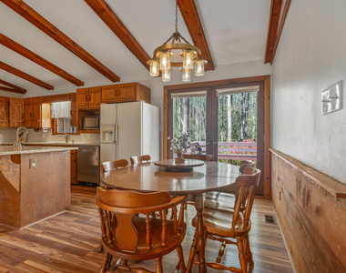433 Holly Oak Court - Photo Thumbnail 19