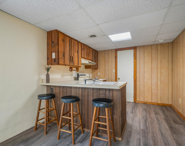 433 Holly Oak Court - Photo Thumbnail 33