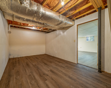 433 Holly Oak Court - Photo Thumbnail 35