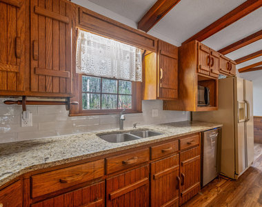 433 Holly Oak Court - Photo Thumbnail 17