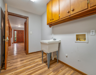 433 Holly Oak Court - Photo Thumbnail 28