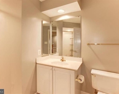 14213 Floral Park Drive - Photo Thumbnail 30