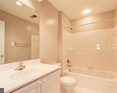 14213 Floral Park Drive - Photo Thumbnail 31