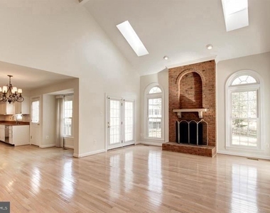 14213 Floral Park Drive - Photo Thumbnail 14