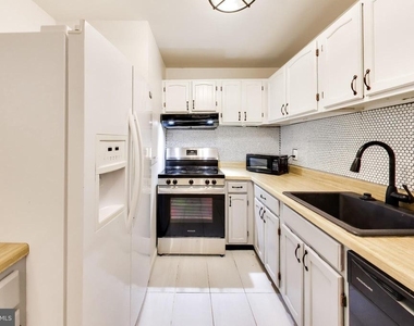 13117 Wonderland Way - Photo Thumbnail 12