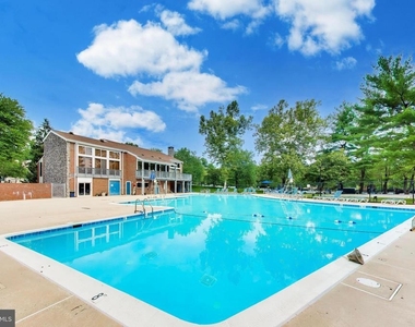 13117 Wonderland Way - Photo Thumbnail 32