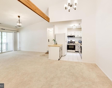 13117 Wonderland Way - Photo Thumbnail 10