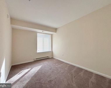 15210 Elkridge Way - Photo Thumbnail 9