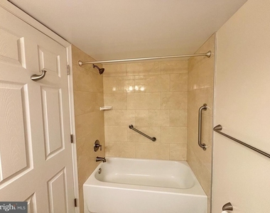 15210 Elkridge Way - Photo Thumbnail 8
