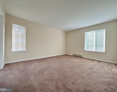 15210 Elkridge Way - Photo Thumbnail 2