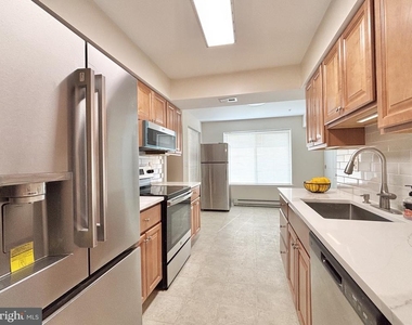 15210 Elkridge Way - Photo Thumbnail 1