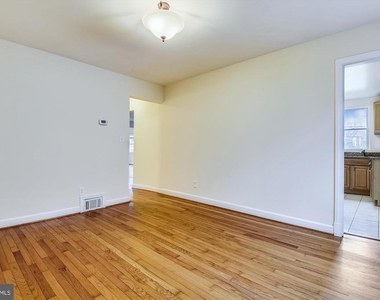 210 E Hamilton Avenue - Photo Thumbnail 22
