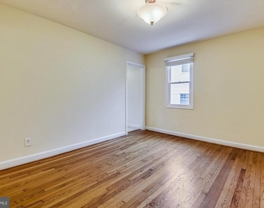 210 E Hamilton Avenue - Photo Thumbnail 19
