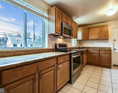 210 E Hamilton Avenue - Photo Thumbnail 1