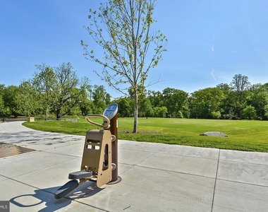 210 E Hamilton Avenue - Photo Thumbnail 67