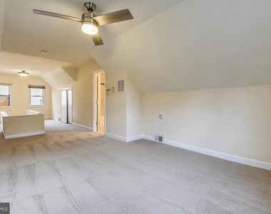 210 E Hamilton Avenue - Photo Thumbnail 34