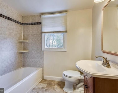 210 E Hamilton Avenue - Photo Thumbnail 24