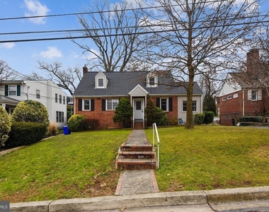 210 E Hamilton Avenue - Photo Thumbnail 48