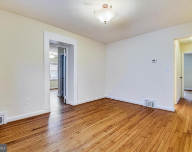 210 E Hamilton Avenue - Photo Thumbnail 18