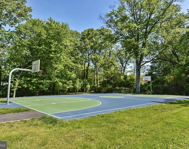210 E Hamilton Avenue - Photo Thumbnail 66
