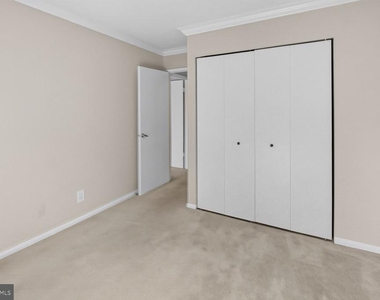 5915 Tamar Drive - Photo Thumbnail 5