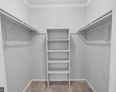 5915 Tamar Drive - Photo Thumbnail 15