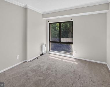 5915 Tamar Drive - Photo Thumbnail 14