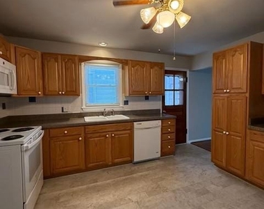 19 Park Avenue - Photo Thumbnail 2