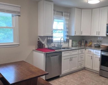 4722 Vicky Road - Photo Thumbnail 3