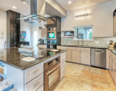 5513 Great Divide Dr - Photo Thumbnail 8