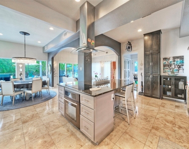 5513 Great Divide Dr - Photo Thumbnail 9