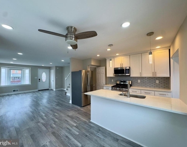 1922 Ewald Avenue - Photo Thumbnail 7