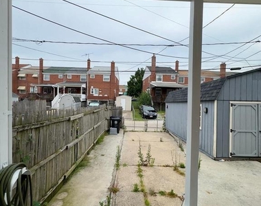 1922 Ewald Avenue - Photo Thumbnail 11