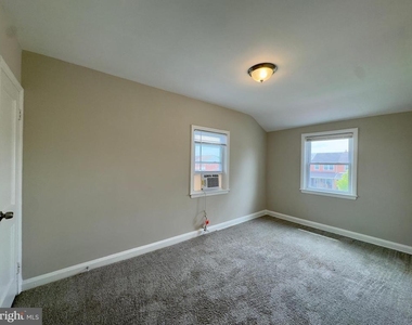 1922 Ewald Avenue - Photo Thumbnail 15